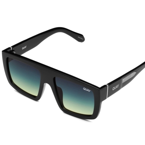 Quay Australia Get In Line Oversized Shield Sunglasses Black Smoke Green Fade - Picture 2 of 10